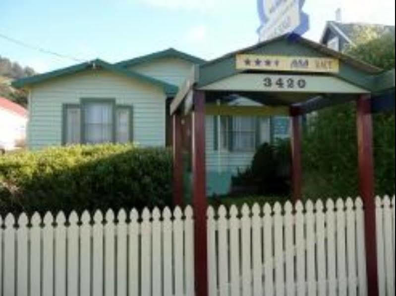 Cottage On Main Franklin Экстерьер фото
